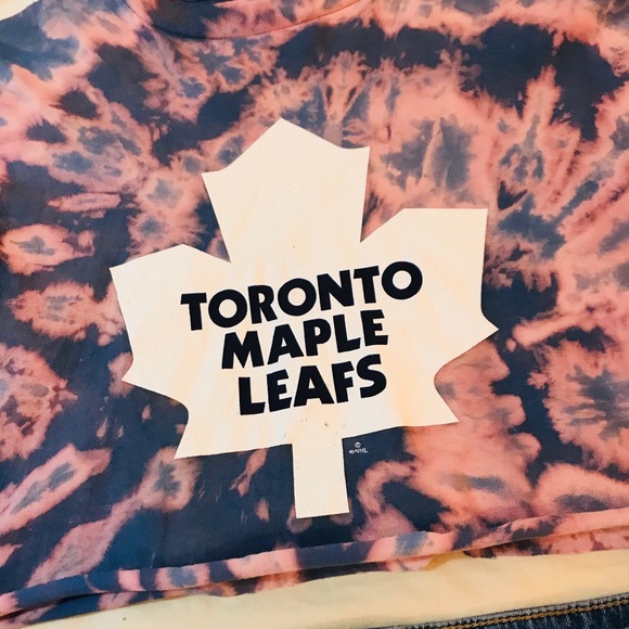 B1G1F🌸Custom Dyed Toronto Maple Leafs Cropped Tee - Picture 2 of 4